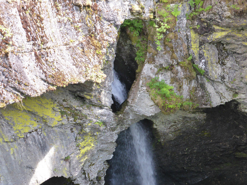 Gudbrands juvel waterfall along Trollstein (18)