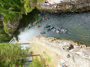 Canoes going throughTelemark Canal sluice gates (3)