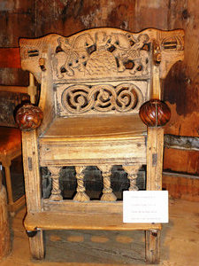 Heddal Stave Church  - Bishop's chair (10)