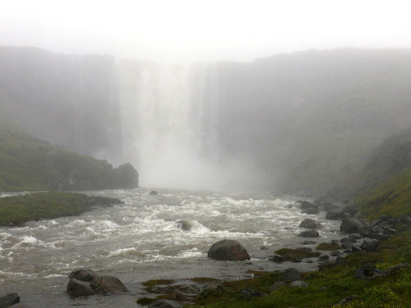 Gutufoss waterfall (3)