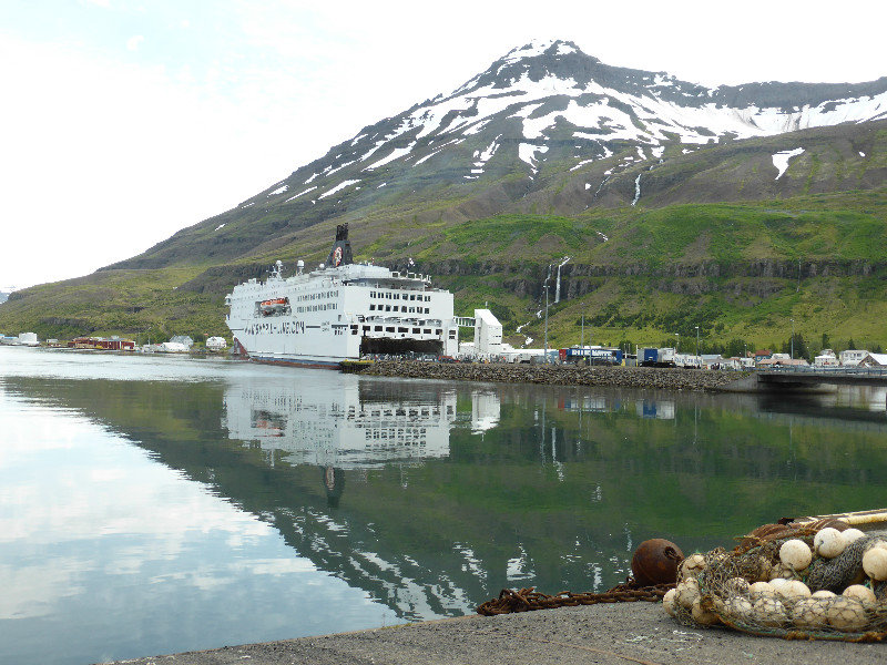 Departing from Seyðisfjörður terminal on 10 July 2014 (8)