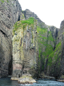 Bird cliffs & Grottos near Vestmanna on Streymoy Island in the Faroe Islands (23)