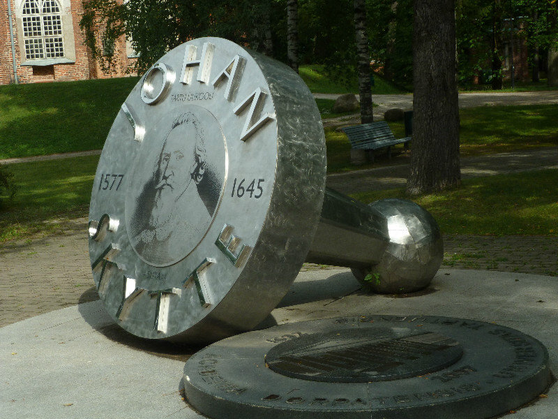 Monument for Johan Skytte 1577-1645 1st Chancellor of Uni in Tartu in eastern Estonia (1)