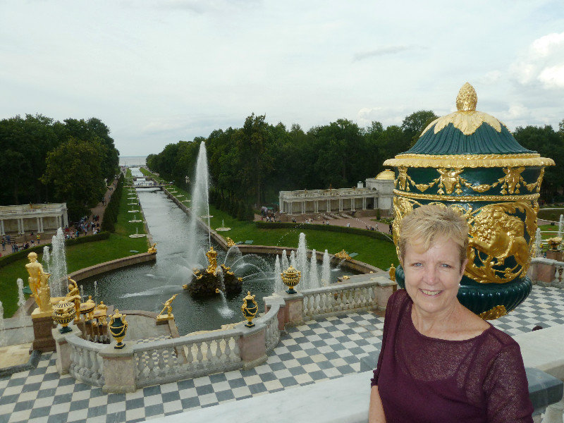 Peterhof Gardens Palace and Fountains St Petersburg (3)