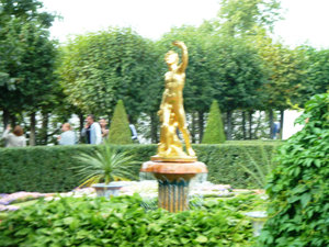 Peterhof Gardens Palace and Fountains St Petersburg (31)