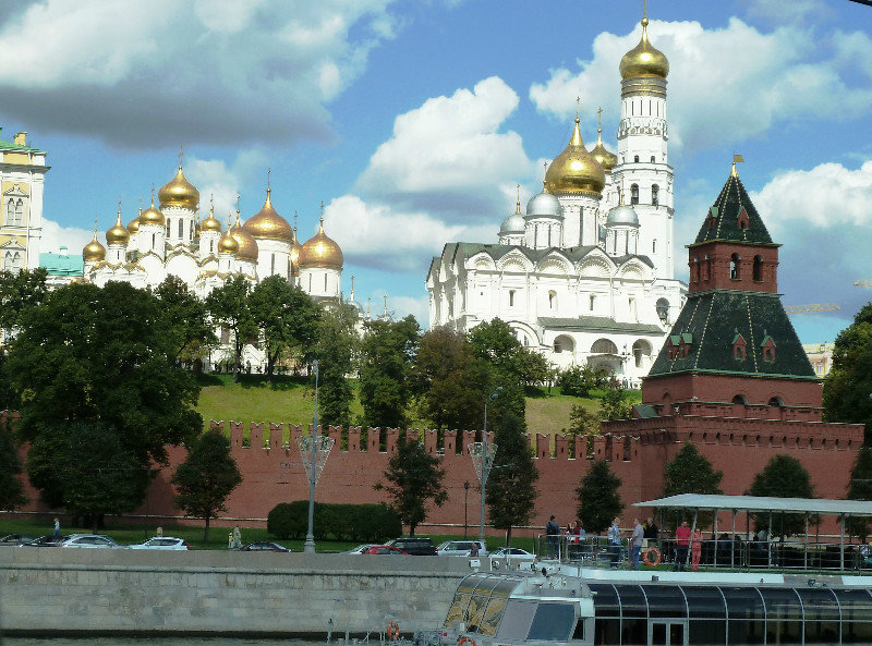 Kremlin Moscow - sights from Moscow River (7)