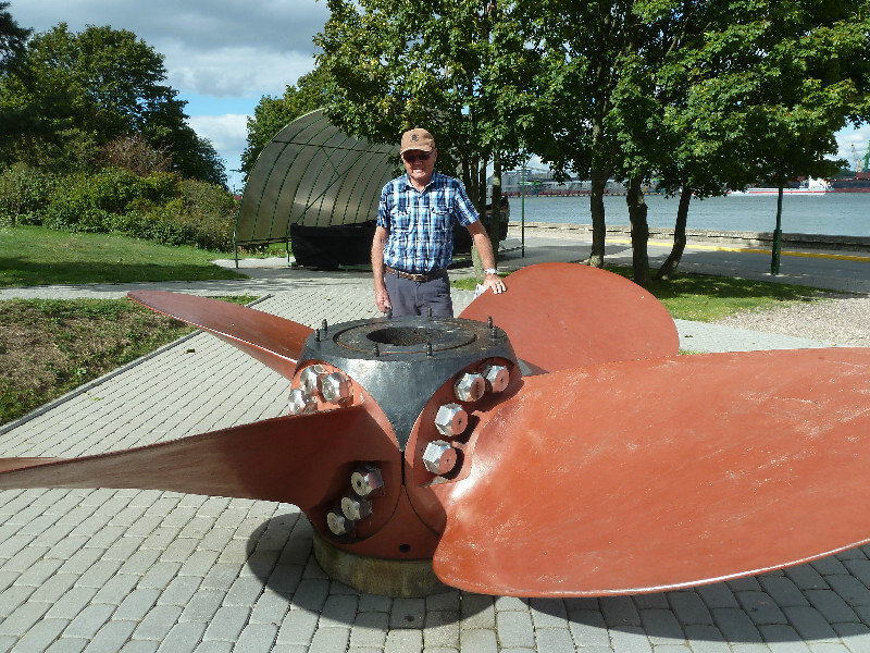 Curonian Spit - 100kms long one third in Lithuania and 2 thirds in Russia - fishing boat outdoor museum (2)