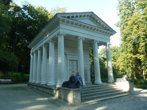 Warsaw Capital of Poland - the Park and Palace Complex (4)