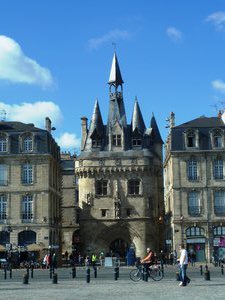 Bordeaux France - Porte Cailhau (1)