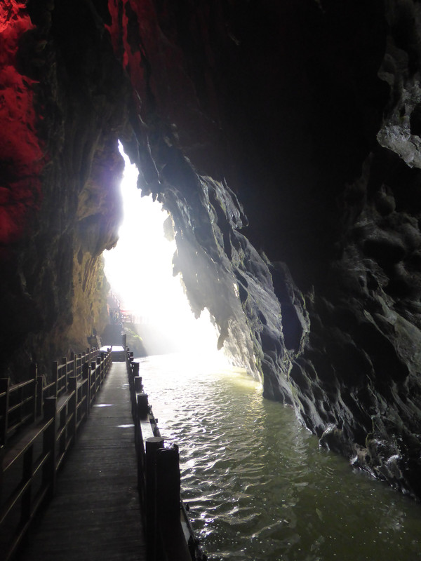 Dragon Palace - cave with river near Guiyang (30)