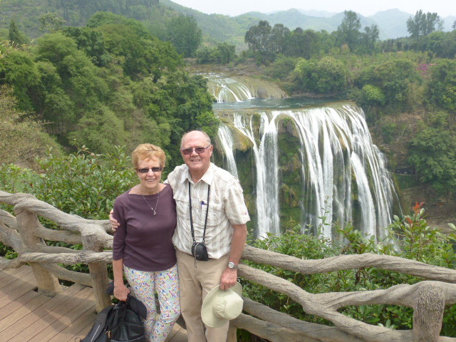 Huangguoshu Waterfall in SW China from Guiyang (5)