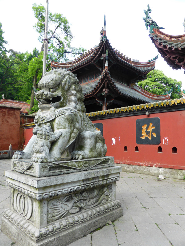Hongfu Temple in Qianling Park (8)