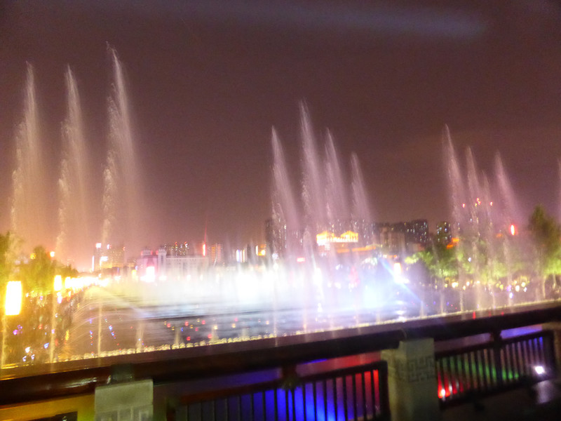 7 Xi'an musical fountain spectacular which lasted 30 mins