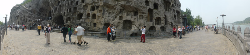 Longmen Grottoes by the Yi River (18)