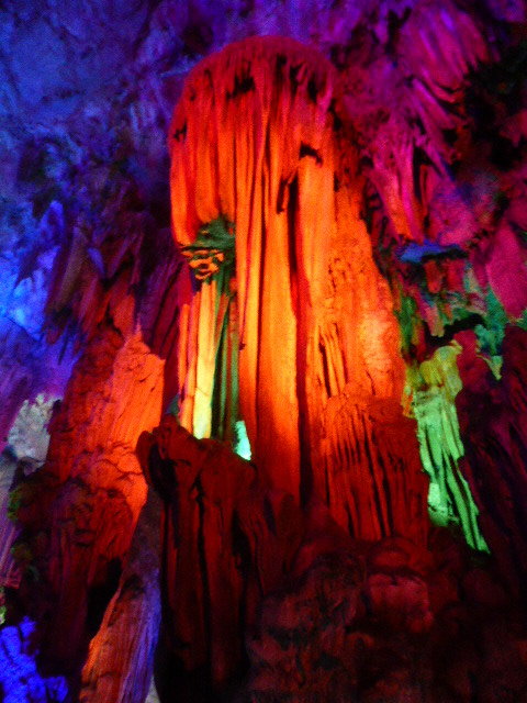 Reed Flute Cave near Guilin (4)