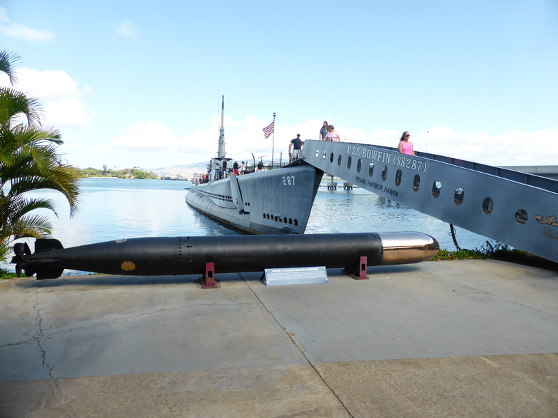 Outside the USS Bowfin Museum at Pearl Harbour (2)