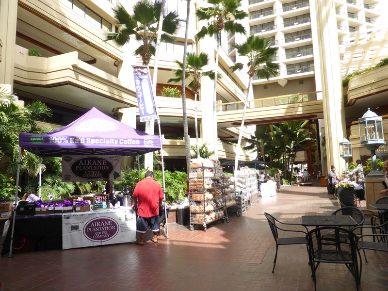 Farmers Market in atrium of our hotel Hyatt Regency (1)