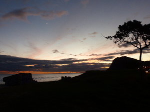 Sunset on west coast of Oahu (1)