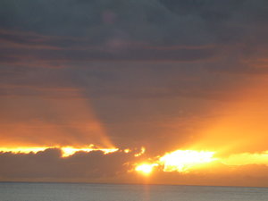 Sunset on west coast of Oahu (2)