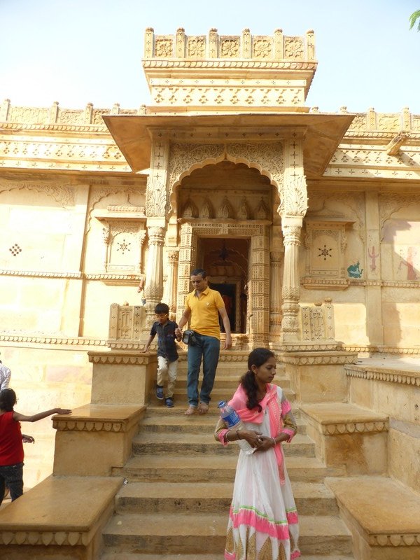 In and around Gadhisar Lake in Jaisalmer _ man made in middle of Great Indian Desert (2)