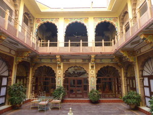 Pal Haveli our hotel in Jodphur near the Clock Tower (10)