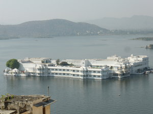 Scene of lake from City Palace Udaipur and Museum of Royal Family (93)