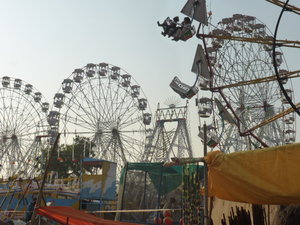 Pushkar Animal Fair - there were 4 ferris wheels