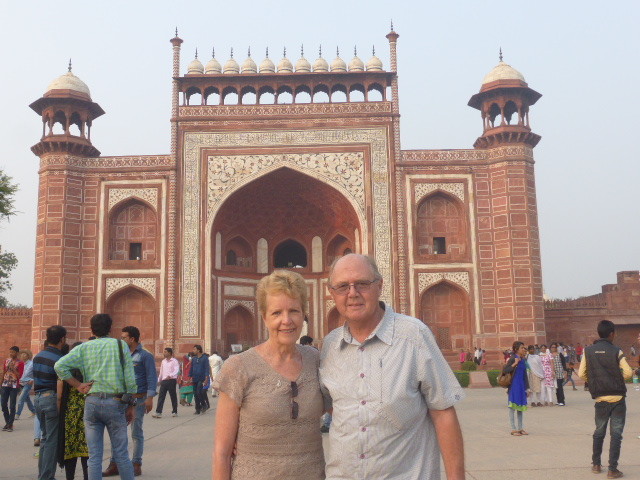 Taj Mahal - the gate into the main area (3)