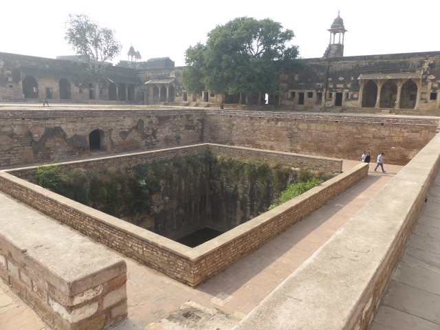 Gwalior Fort - swimming pool