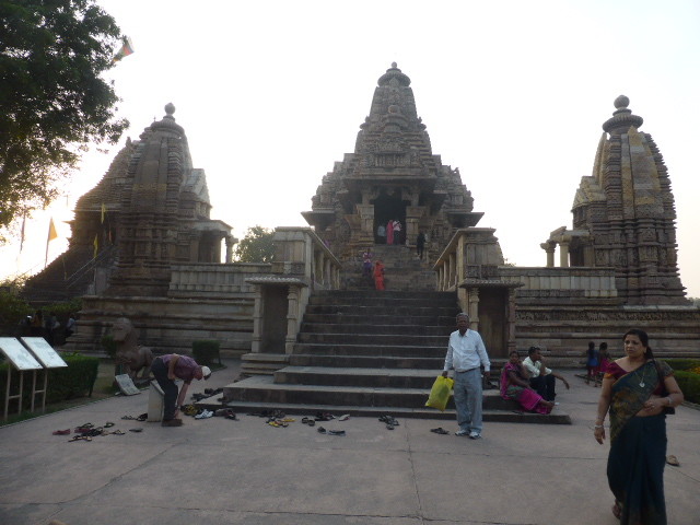 Khajuraho western side temples - Lakshmana Temple (2)