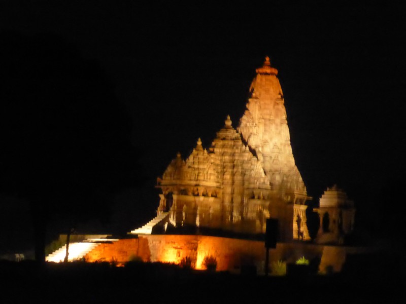Khajuraho western side temples - sound and light show (1)