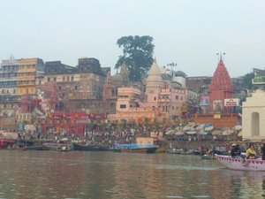 The Ganges River at sunrise in Varanasi (10)