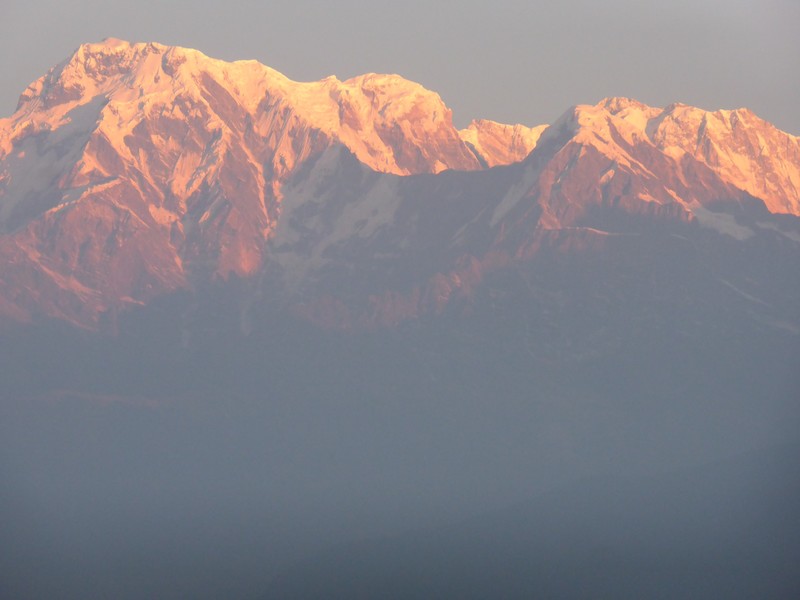 Sunrise on the Himalayan Range from Sarangkot near Pokhara 1 Dec 2015 - sunrise catching the peeks (3)