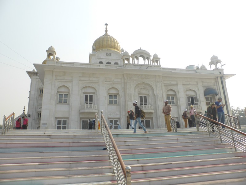 Gurudwara Bangla Sahib Sikh Temple Delhi (1)