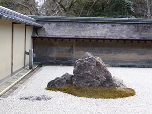 Ryoanji Temple - rock gardens in Kyoto (17)