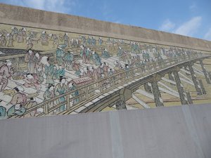 Massive Mural in Hiroshima (4)