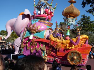 Tokyo Disneyland - cartoon character parade (6)
