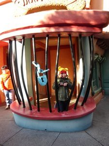 Tokyo Disneyland - Gemma breaking out of gaol