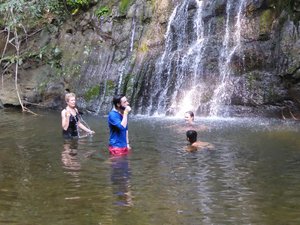 Paku Waterfall in Mulu National Park (1)