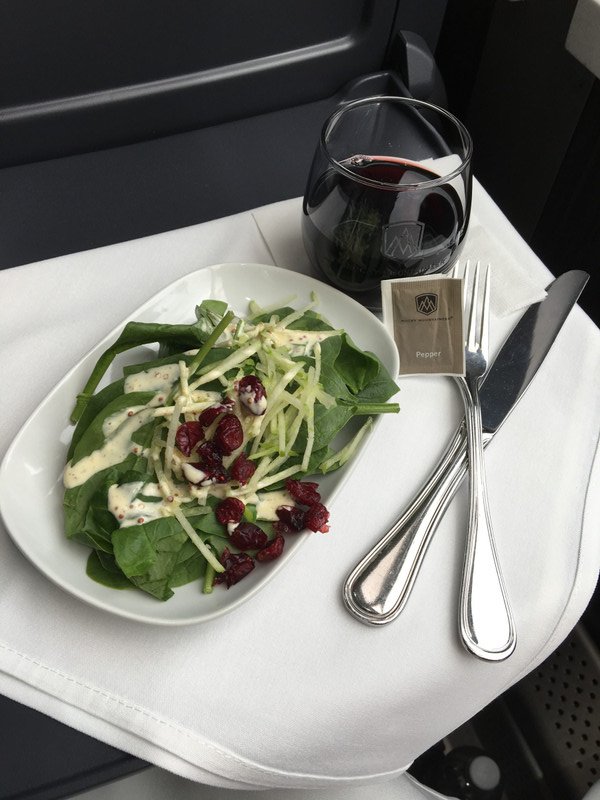 Meals on the rocky Mountaineer (1)