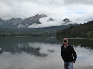 Pyramid Lake near Jasper (18)