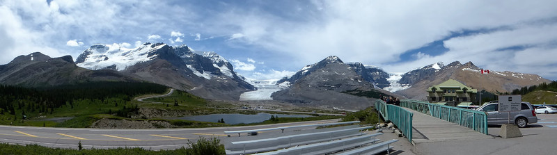 Columbia Icefields - Athabasca Glacier (1)