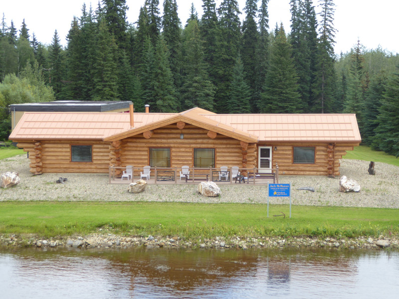 Chena River cruise Fairbanks - houses seen on the way (3)