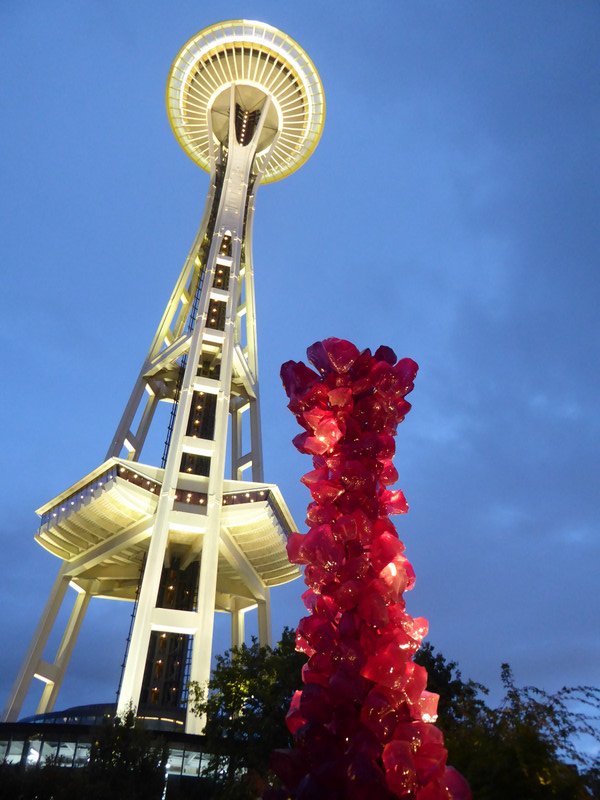 Chihuly Garden and Glass Exhibition in Seattle  and the Space Needle (3)