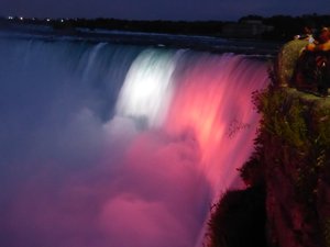 Niagara under lights and fireworks (1)