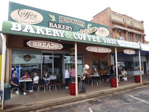 10 Charleville best bakery in town for Sunday morning tea (1)