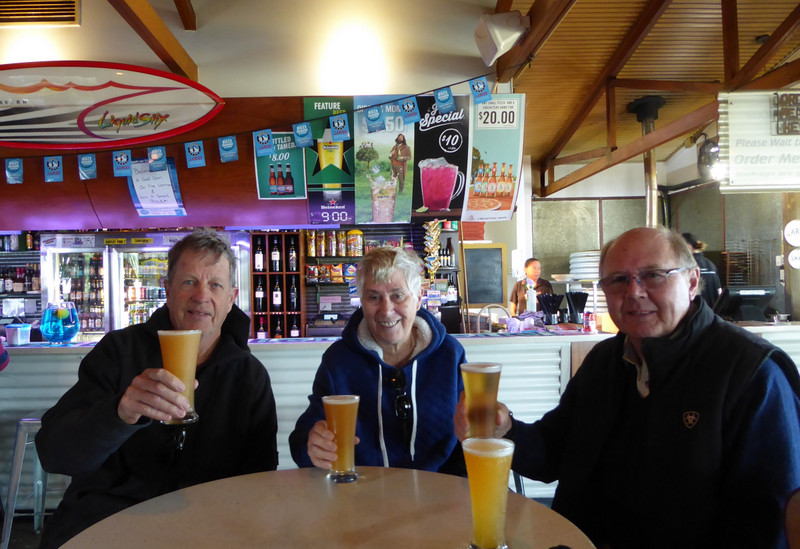 61 Doug, Leura and Tom at Marion Bay Tavern