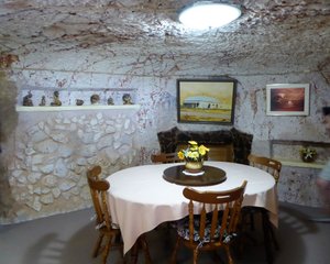 144 Fayes underground house in Coober Pedy (5)