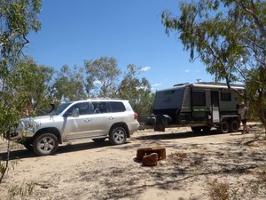 62 Welford National Park - scenes at our camping site on Barcoo River (22)