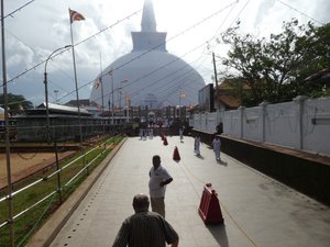 Anuradhapura - Ruvanveliseya Dagoba (18)